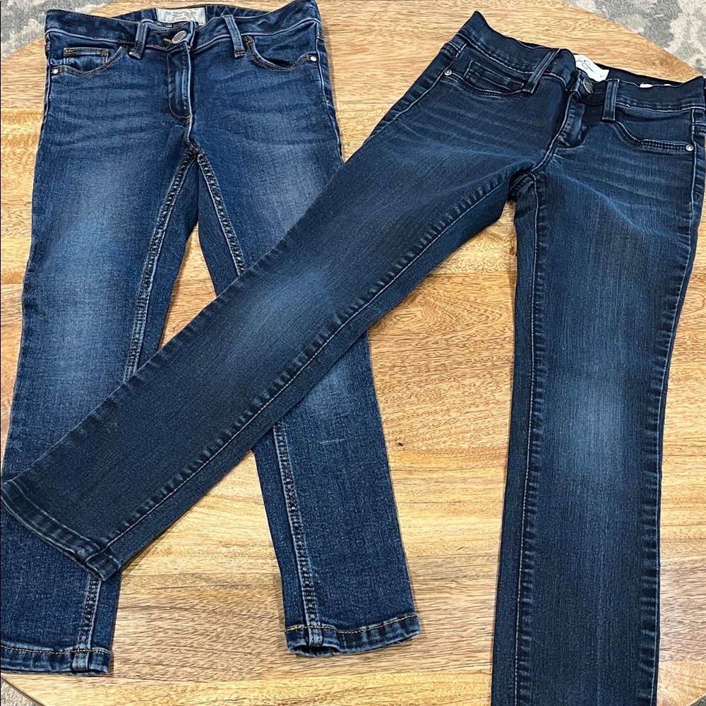 Size 7 (2) pairs of skinny jeans